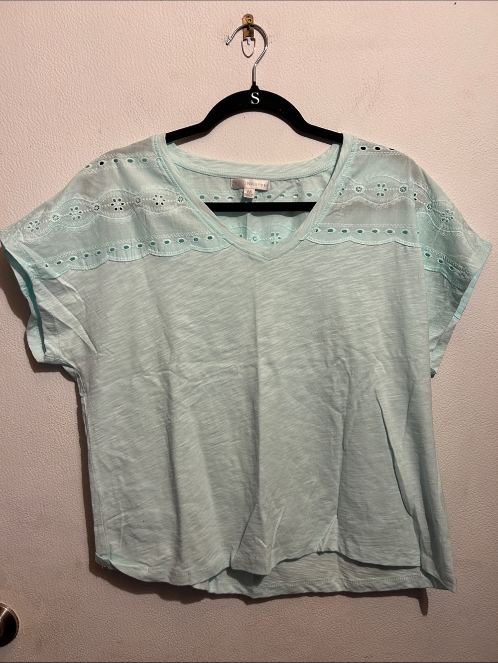 Design History Mint Green Eyelet V-Neck Short Sleeve Tee